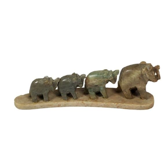 VINTAGE CARVED SOAPSTONE ELEPHANT FAMILY LINE PARADE TRUNKS UP GOOD LUCK INDIA - Picture 1 of 6